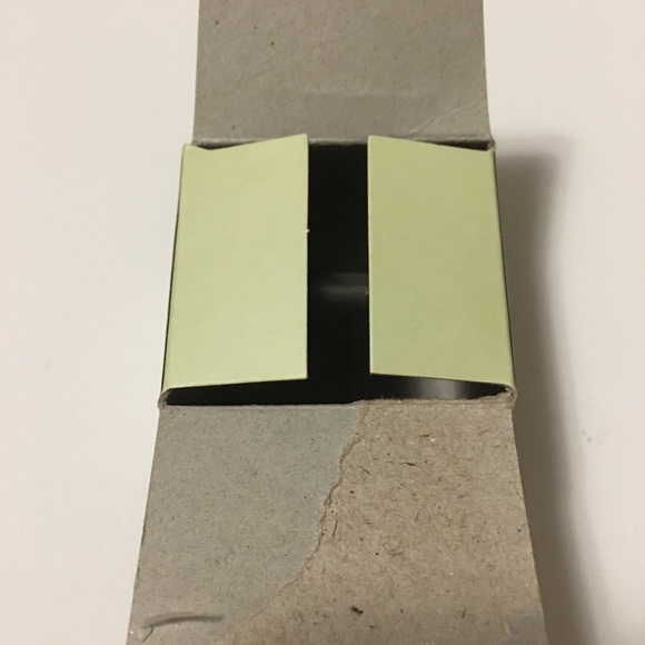 Kidrobot Vinyl Keychain - Picture 9 of 14